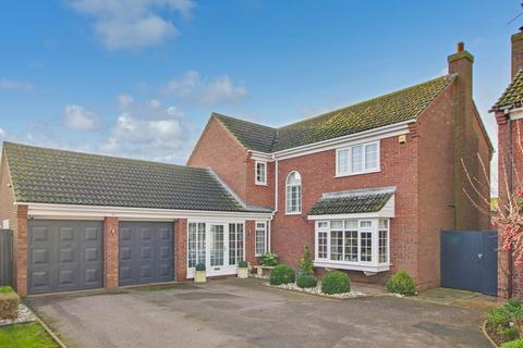 4 bedroom detached house for sale, Bramley Drive, St Neots PE19