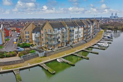 3 bedroom penthouse for sale, Wren Walk, St. Neots PE19