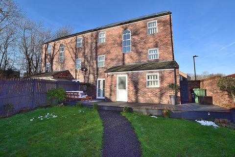 4 bedroom townhouse for sale, Derby Way, Colburn