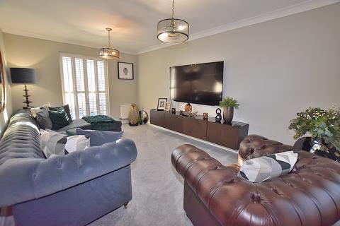 4 bedroom townhouse for sale, Derby Way, Colburn