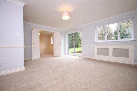 4 bedroom detached house to rent, THE POINTERS, ASHTEAD, KT21