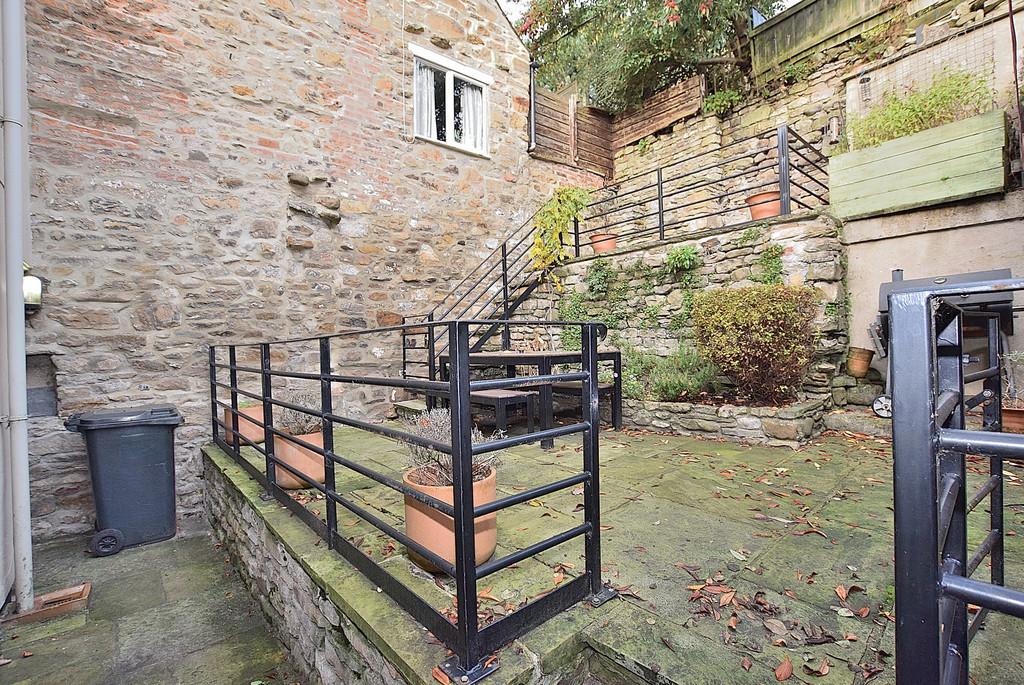Patio 01