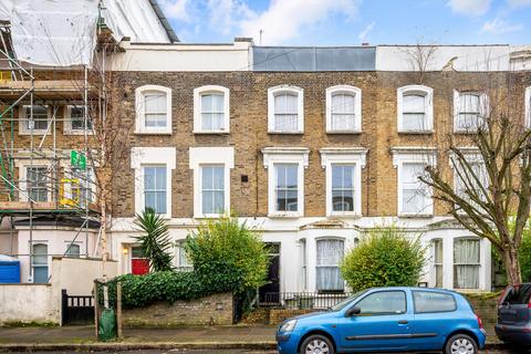 1 bedroom maisonette to rent, Caedmon Road, London, N7.