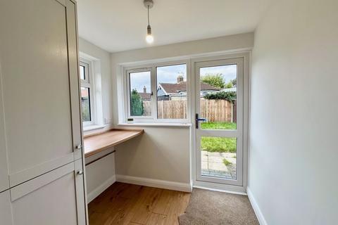 2 bedroom semi-detached bungalow for sale, Westbourne Road, Bexleyheath