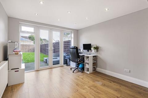 115 Old Road, Crayford, Dartford, DA1 4DN