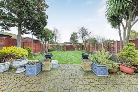 2 bedroom semi-detached bungalow for sale, Chestnut Grove, Joydens Wood