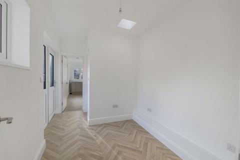 11 Priory Road, Tonbridge, TN9 2AQ