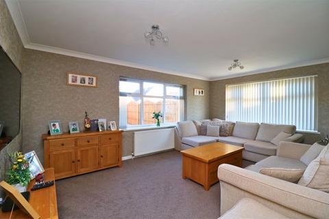 4 bedroom bungalow for sale, Elizabeth Road, Walsall