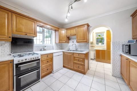 3 bedroom detached house for sale, Park Road, Kenley