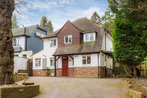 52 Park Road, Kenley, CR8 5AR