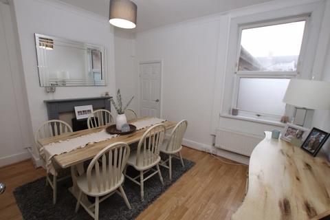 132 Fairmont Road, Grimsby, DN32 8DX