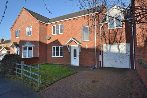 3 bedroom terraced house for sale, 11a Farriers Way, Tattershall