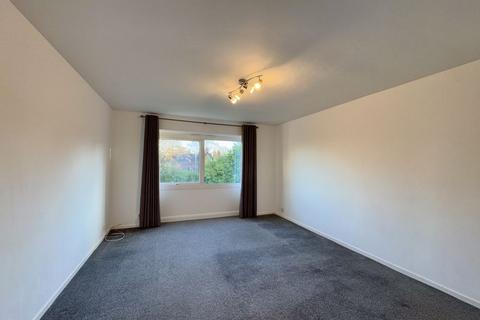 Flat 20, Park Wood Court Walsall Road, Four Oaks, Sutton Coldfield, B74 4QJ