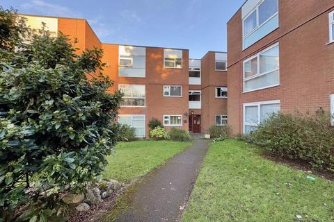 Flat 20, Park Wood Court Walsall Road, Four Oaks, Sutton Coldfield, B74 4QJ