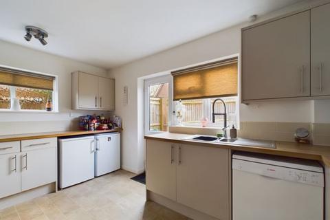 189 Great Tattenhams, Epsom, KT18 5RA