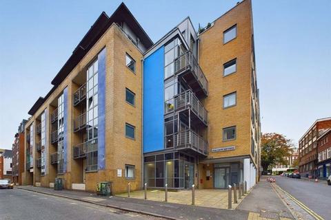 2 bedroom apartment to rent, King Square Avenue, Bristol, BS2