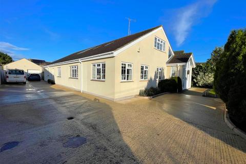 6 bedroom detached house for sale, Hardenhuish Lane, Chippenham