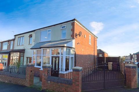 3 bedroom semi-detached house for sale, Bernard Grove, Smithills