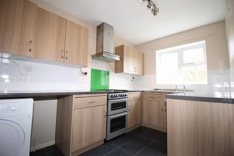 2 bedroom maisonette to rent, Carter Close, Brampton,