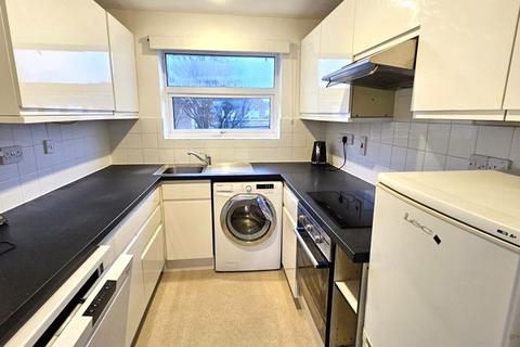 2 bedroom apartment to rent, Ashtree Walk, Hazlemere HP15