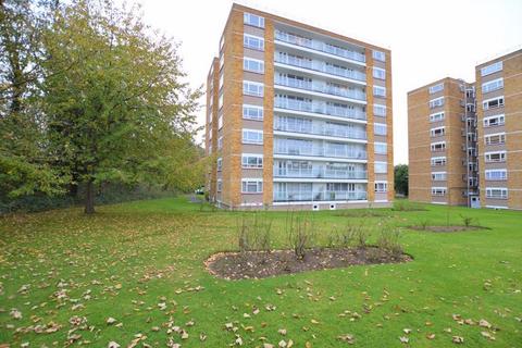 2 bedroom flat for sale, Dove Park, Hatch End