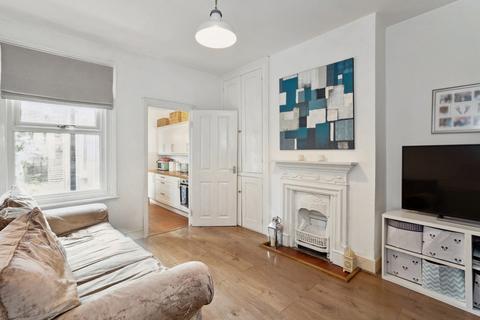 3 bedroom terraced house for sale, Eskdale Avenue, Chesham, HP5