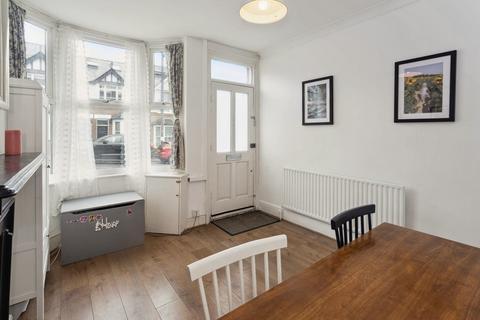 3 bedroom terraced house for sale, Eskdale Avenue, Chesham, HP5