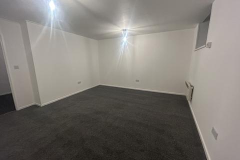 1 bedroom apartment to rent, Chelsea Court Southgate Street