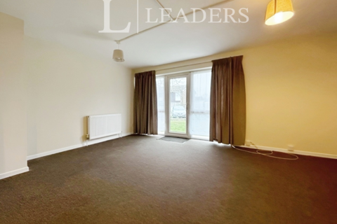 2 bedroom flat to rent, Bishops Court, Trumpington, CB2