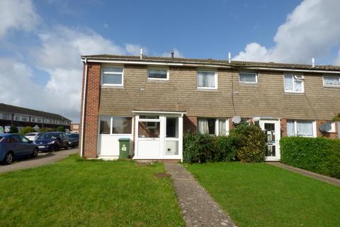 3 bedroom end of terrace house to rent, Wheatcroft, Wick