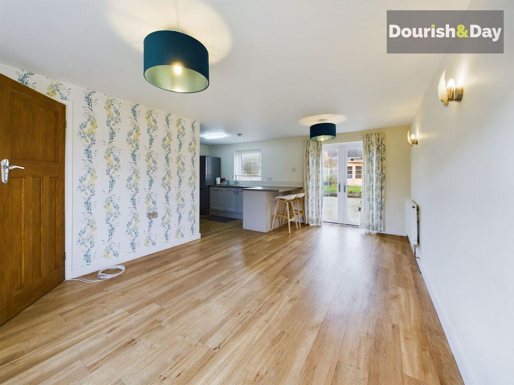 Open Plan Living / Dining