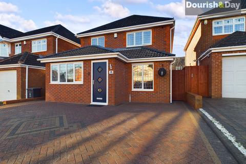 16 Besom Way, Cheslyn Hay, Walsall, WS6 7NZ