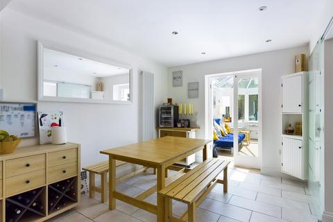 3 bedroom detached house to rent, Cirencester Road, Cheltenham