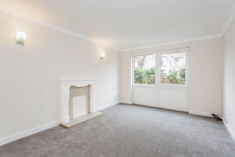 2 bedroom retirement property for sale, 35 Holland Road, Westcliff-on-Sea SS0