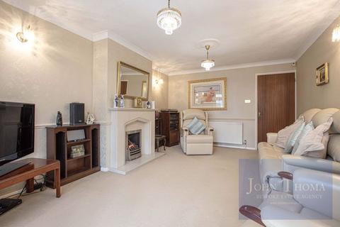 4 bedroom semi-detached house for sale, Ely Place, Chigwell IG8