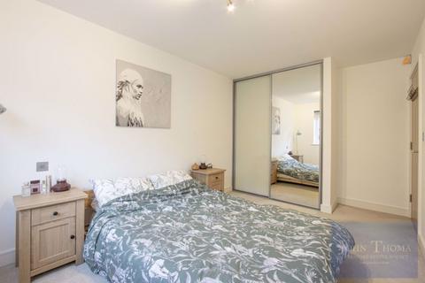 1, Foxburrows Court Sunnymede, Chigwell, IG7 6DU
