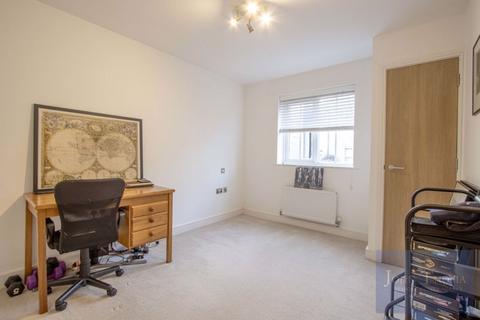 1, Foxburrows Court Sunnymede, Chigwell, IG7 6DU