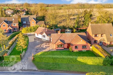 4 bedroom detached bungalow for sale, Long Stratton Road, Forncett St. Peter, Norwich