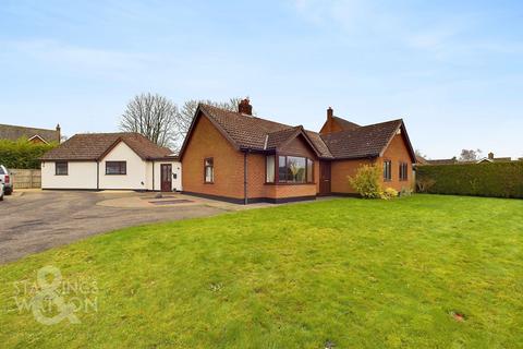 4 bedroom detached bungalow for sale, Long Stratton Road, Forncett St. Peter, Norwich