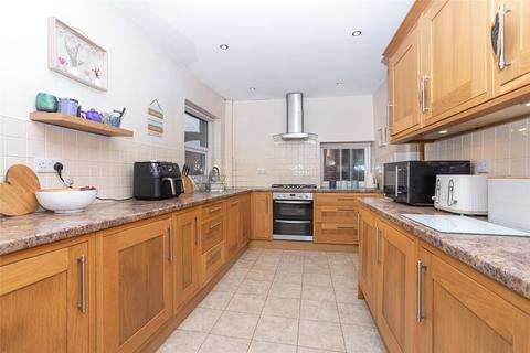 4 bedroom terraced house for sale, County Road, Penygroes, Caernarfon, Gwynedd, LL54