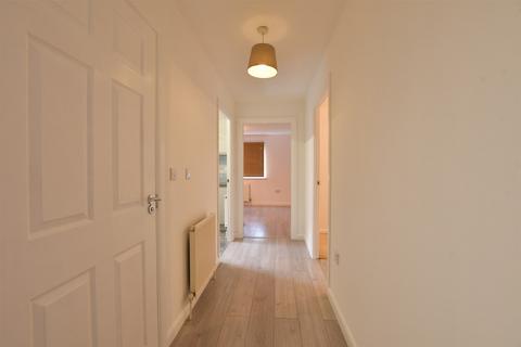 2 bedroom ground floor flat for sale, Friars Close, Ilford, Essex