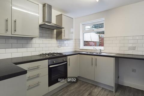 2 bedroom property to rent, 10, Perth Street West, HULL, HU5 3UW