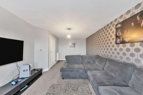 22 Binyon Way, Royston, SG8 5FS