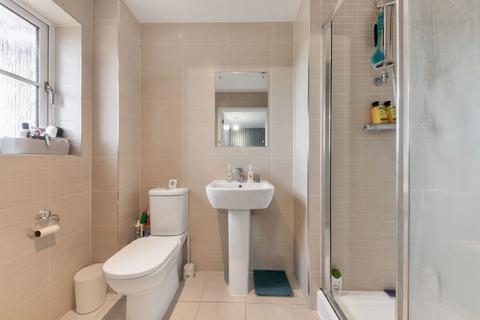 22 Binyon Way, Royston, SG8 5FS