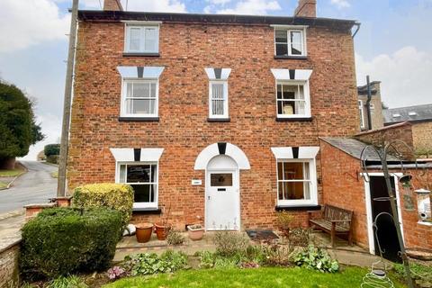 4 bedroom cottage for sale, Harborough Road, Brixworth, Northamptonshire NN6