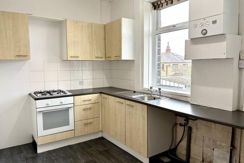 2 bedroom terraced house to rent, St Enochs Road, Wibsey, Bradford, BD6