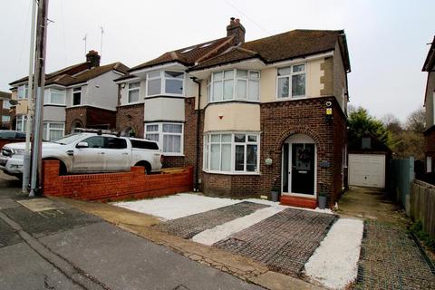 Eaton Valley Road, St Annes, Luton, Bedfordshire, LU2 0SN