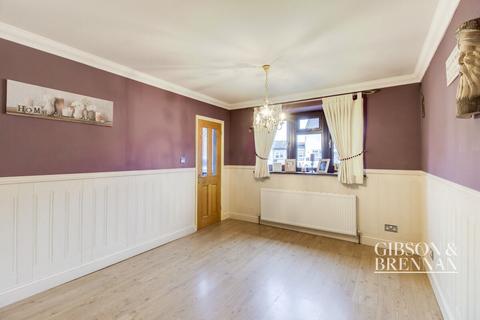 3 bedroom end of terrace house for sale, Grimston Road, Basildon, SS14