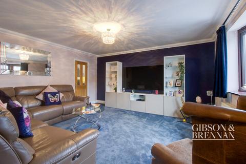 12 Grimston Road, Basildon, SS14 3NG