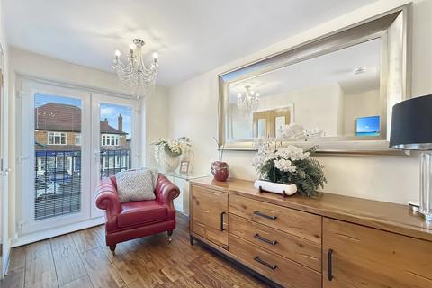 1 bedroom flat for sale, Roseberry Mews, Guisborough Road